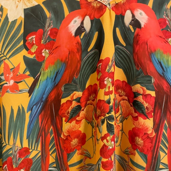 Show Me Your MuMu Tunic Parrots 🦜 - Picture 3 of 10